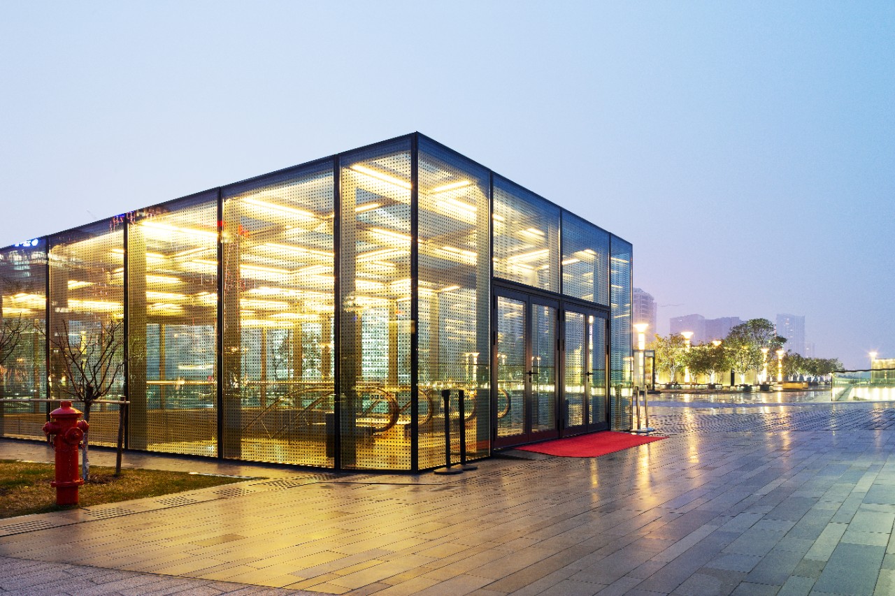 glass house on square at twilight,which lied in citizen square in hangzhou qianjiang new city and has been removed for several years