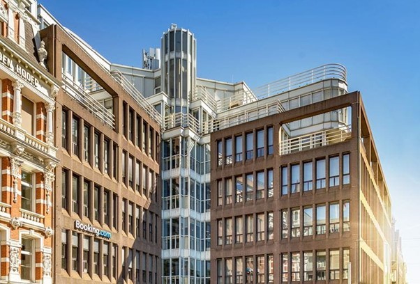 Durven slaaf paniek Invesco Real Estate en Henley Investment Management kopen Vector House aan  Rembrandtplein in Amsterdam | JLL Netherlands